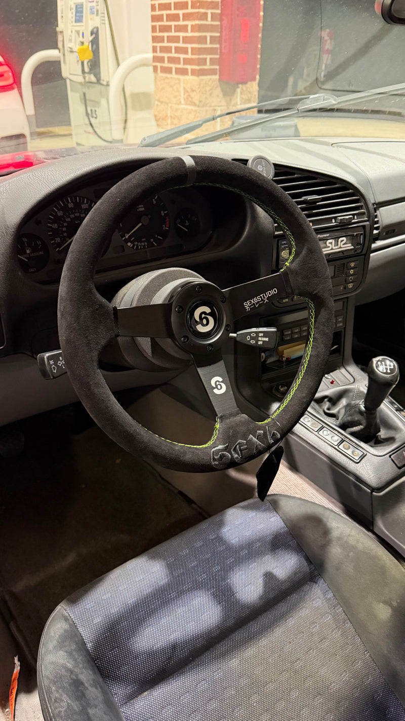 SEX6 Steering wheel